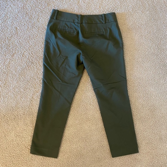 CK Cropped Pants - Picture 4 of 5